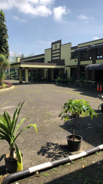 Dijual Hotel 60 Kamar Lokasi Megamendung Bogor Jawa Barat