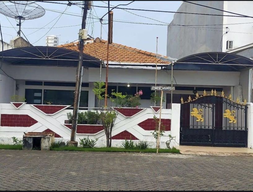 Dijual Rumah Manyar Tirtomoyo