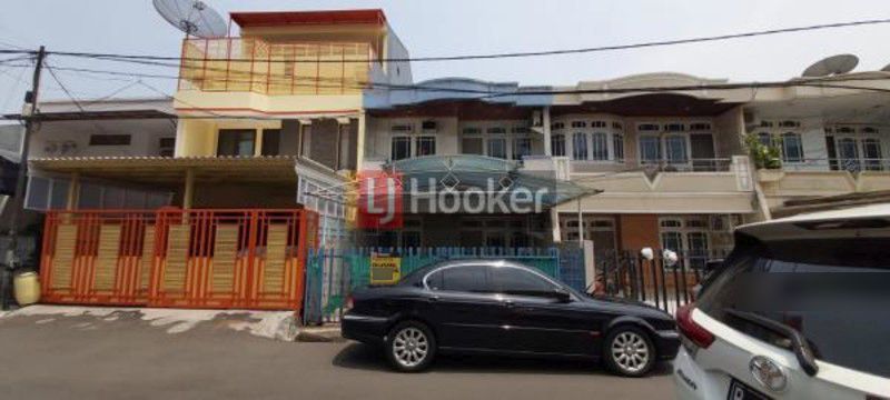 Rumah 2 Lantai Di Jalan Janur Asri, Area Kelapa Gading