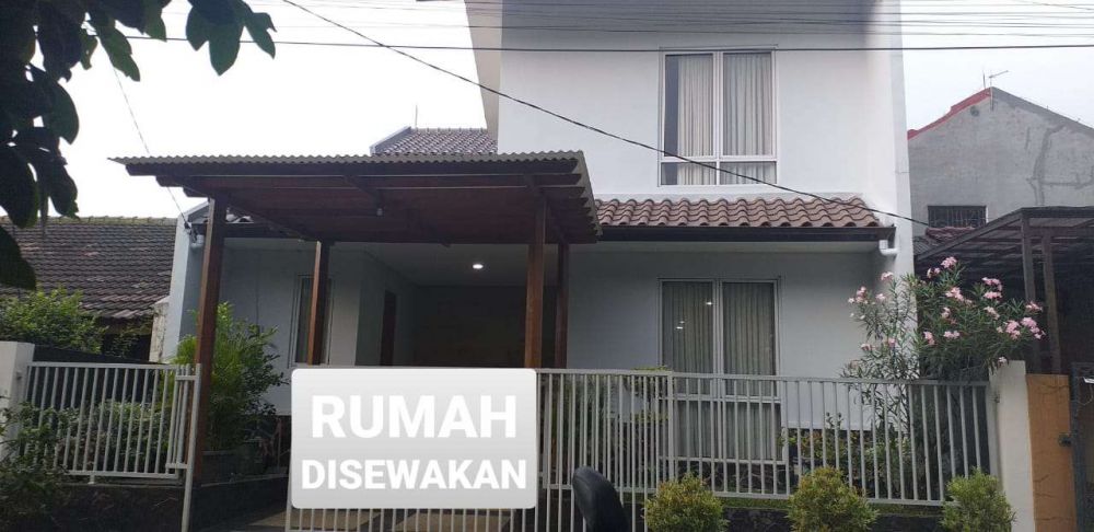 Disewakan Rumah Daerah Galaxy Bekasi Selatan