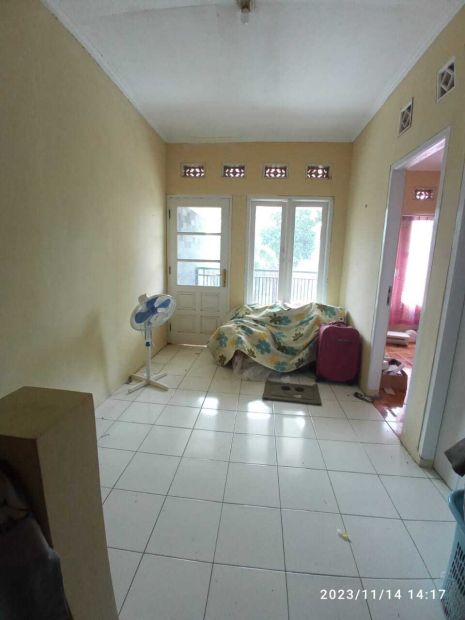 Rumah Dijual Lantai Di Komplek Griya Caraka Arcamanik Bandung