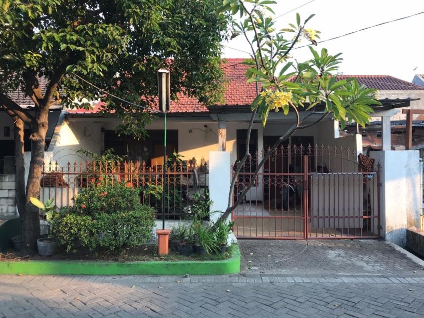 Rumah Second Rungkut Mejoyo Siap Huni Dekat Ubaya