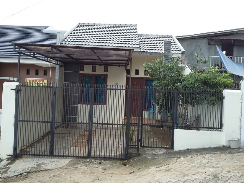 Dikontrakkan Rumah Lengkap Dengan Isinya Di Pusat Kota