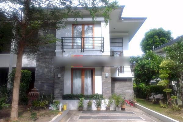 Rumah Cantik 2 Lantai Di Villa Panbil