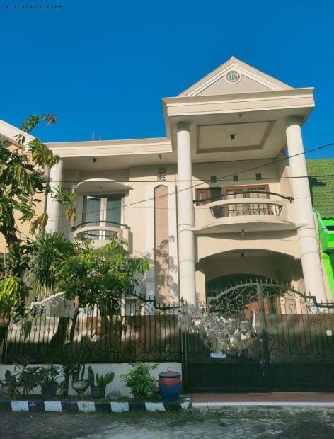 Rumah Taman Pondok Indah Wiyung Row Jalan Lebar Untuk 3 Mobil 9449