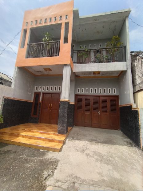  rumah 2 lantai 