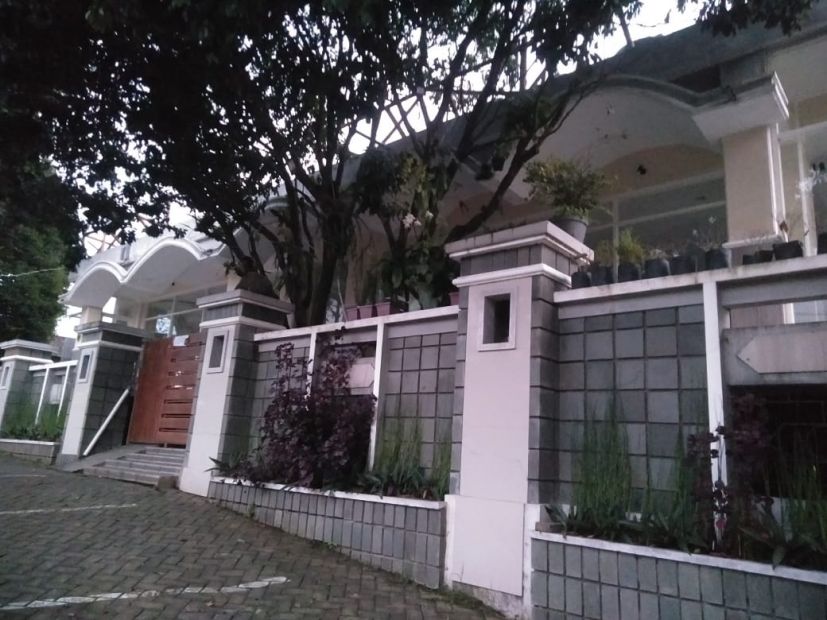 Dijual Cepat Hotel resto dengan view pegunungan di  