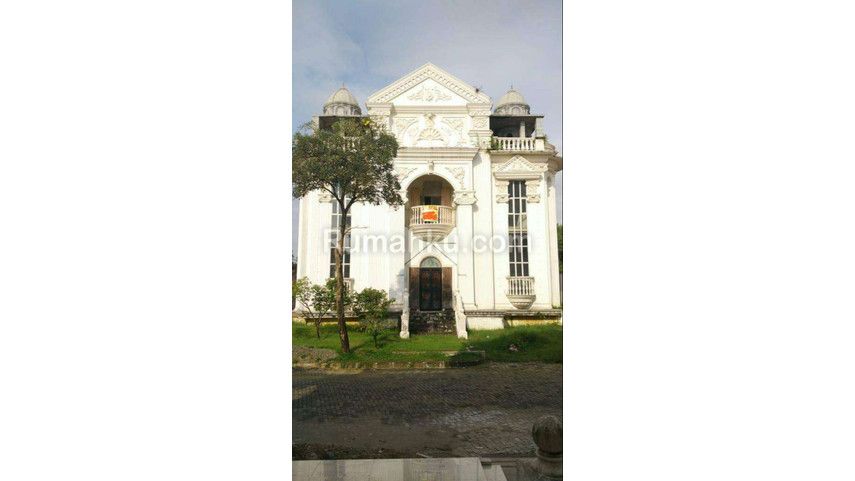 royal sumatera glof mansion