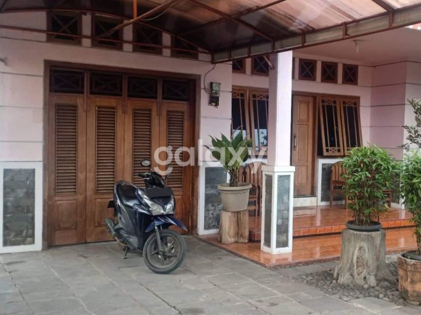 Rumah Berhalaman Luas Dijual di Jalan Melon Pemalang GMK01622