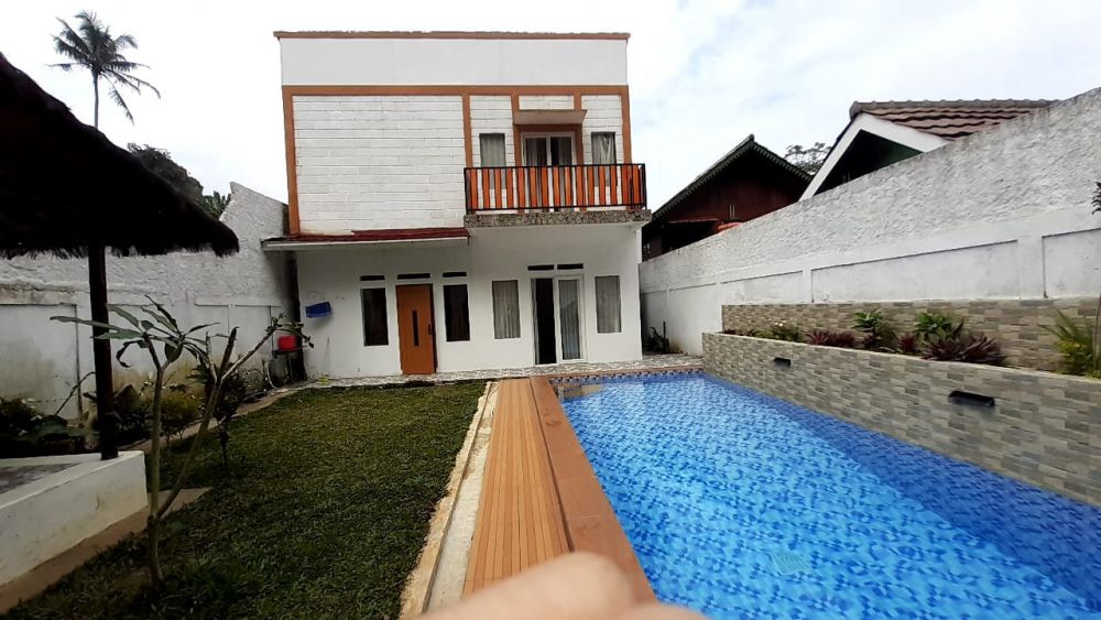 Rumah Villa Sederhana Dengan Kolam Renang Megamendung Puncak Bogor