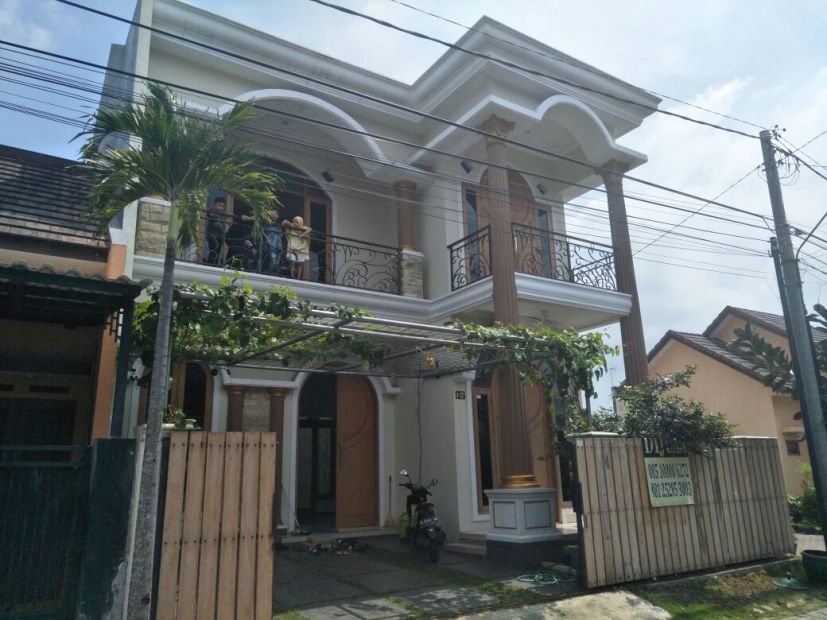 Rumah super keren mewah jual murah di Sawojajar Malang