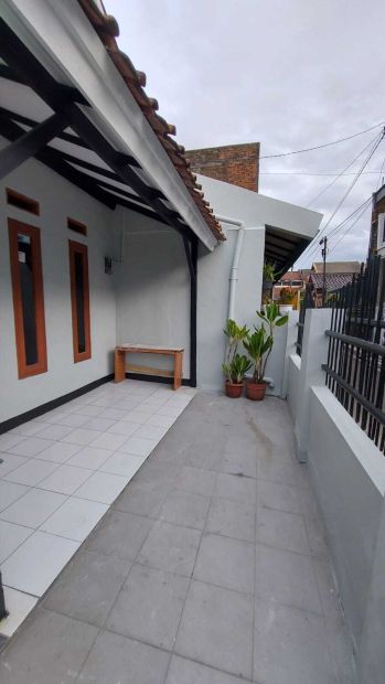 Disewa Rumah Lantai Siap Huni Nyaman Dan Aman Di Antapani Bandung