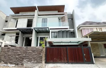 Rumah Dijual di Citraland, Surabaya, Jawa Timur