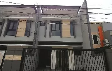 Rumah Dijual di Manyar, Surabaya, Jawa Timur
