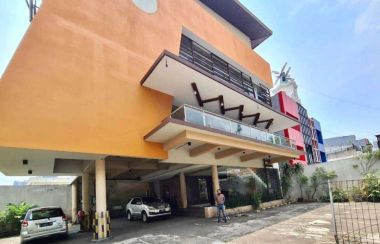 Dijual Gedung Komersial di Jln Tebet Barat Jakarta Selatan