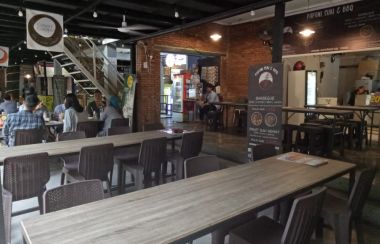 Restoran & Kuliner HITUNG TANAH di Jl. Condet raya, Condet, Jakarta Timur