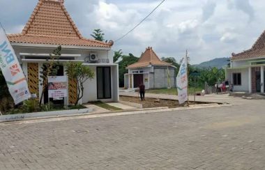  Perumahan  Semarang  2  Lantai  The Grandia Oasis