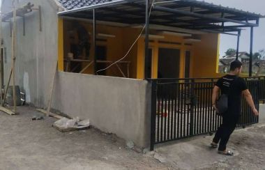 dijual rumah di jalan raya batujajar, hanya 245jt