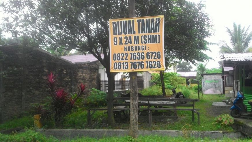 Dijual tanah dengan lokasi strategis di pinggir jalan raya ...