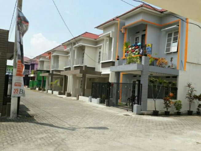  Di  jual  rumah 