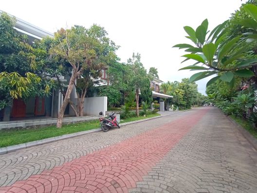 Dijual Rumah Mewah di BALE HINGGIL Jl Kaliurang Jogjakarta