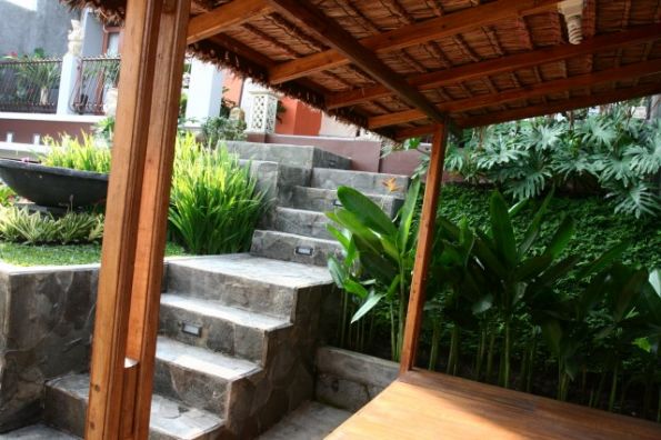  Rumah  Mewah  Dengan Balinese Design di Komplek Elit Pondok 