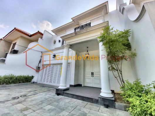 Kemang Rumah Design American Classic Full Marble Dan Parquet Private Pool