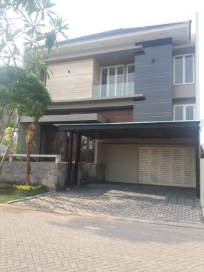 Dijual Rumah  Baru Gress Model Split  Level  di Waterfront 