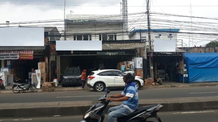 Ruang Usaha di Pertigaan Pasar  Cibinong  Bogor