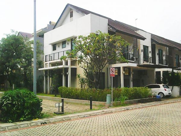  Rumah  di  Sewa  Pulomas  Residence  Jakarta Timur