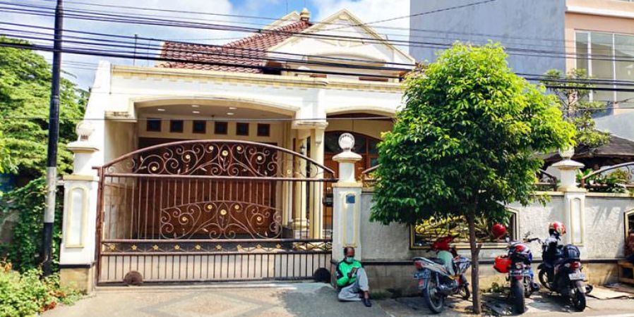 Dijual Rumah Di Pinggir Jalan  Di Kaliurang Malang