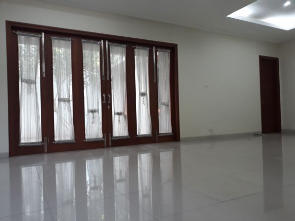 Rumah Mewah dekat UGM Bale Hinggil Residence Jl 