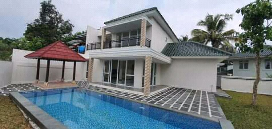 Dijual rumah swimming pool sentul city