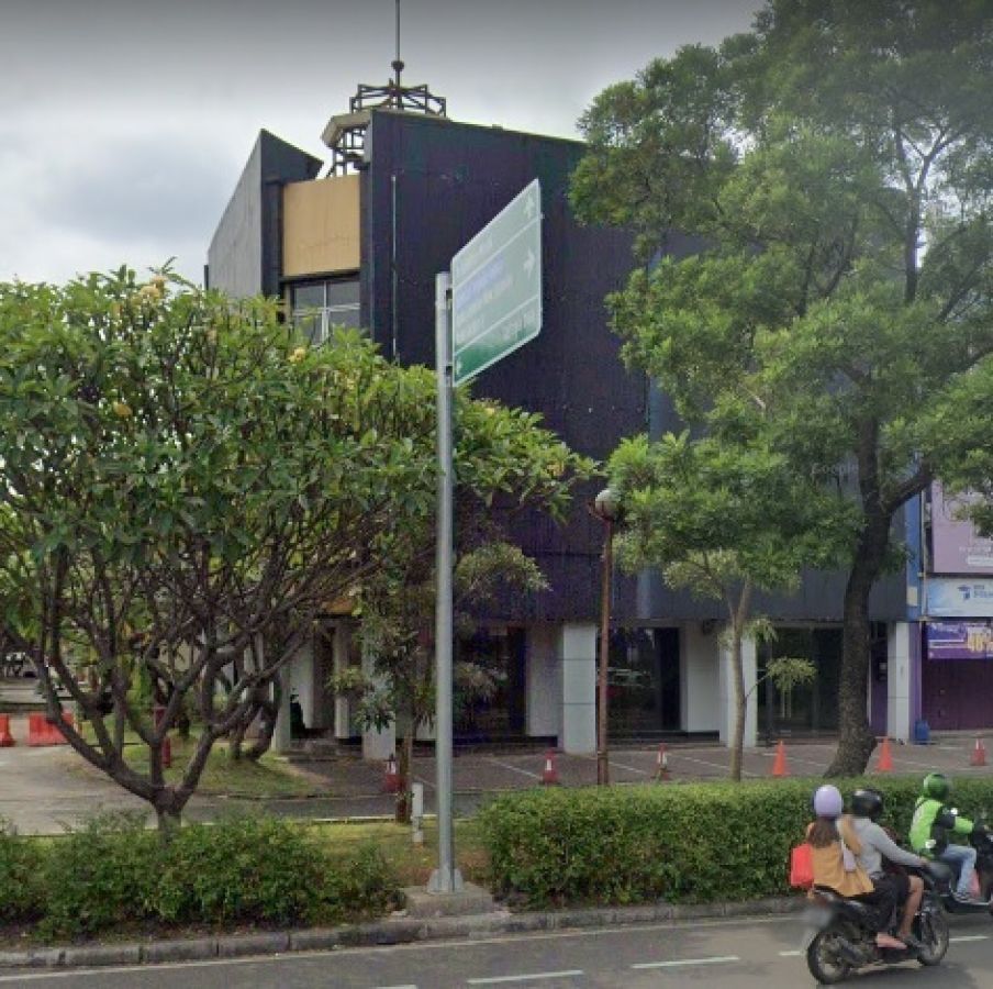 Disewakan 3 Ruko Gandeng Gading Serpong Tangerang Samping Mall