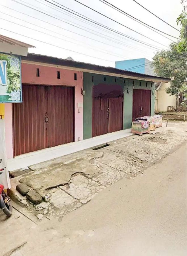 Dijual MURAH ! 3 Kios + Rumah Tinggal Pinggir Jalan Tanah Sereal Bogor