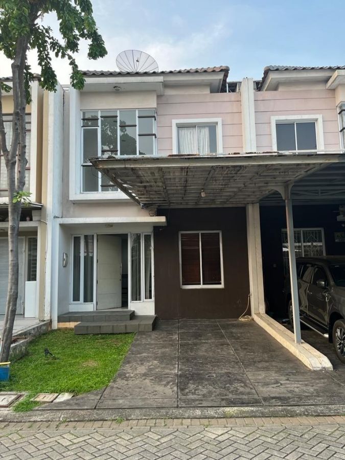 Rumah di Cluster Amerika Latin, Green Lake City, Cipondoh, Tangerang