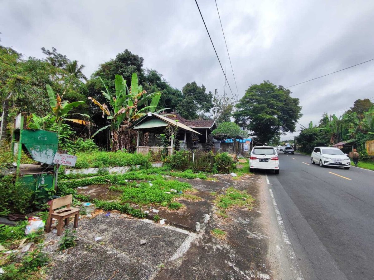 TANAH 3 are di Jl Raya Denpasar – Singaraja, Mekarsari, Baturiti, Tbn