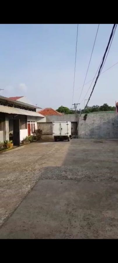Gudang dan Bangunan Pinggir Jalan di Jatiluhur Purwakarta Dijual Murah