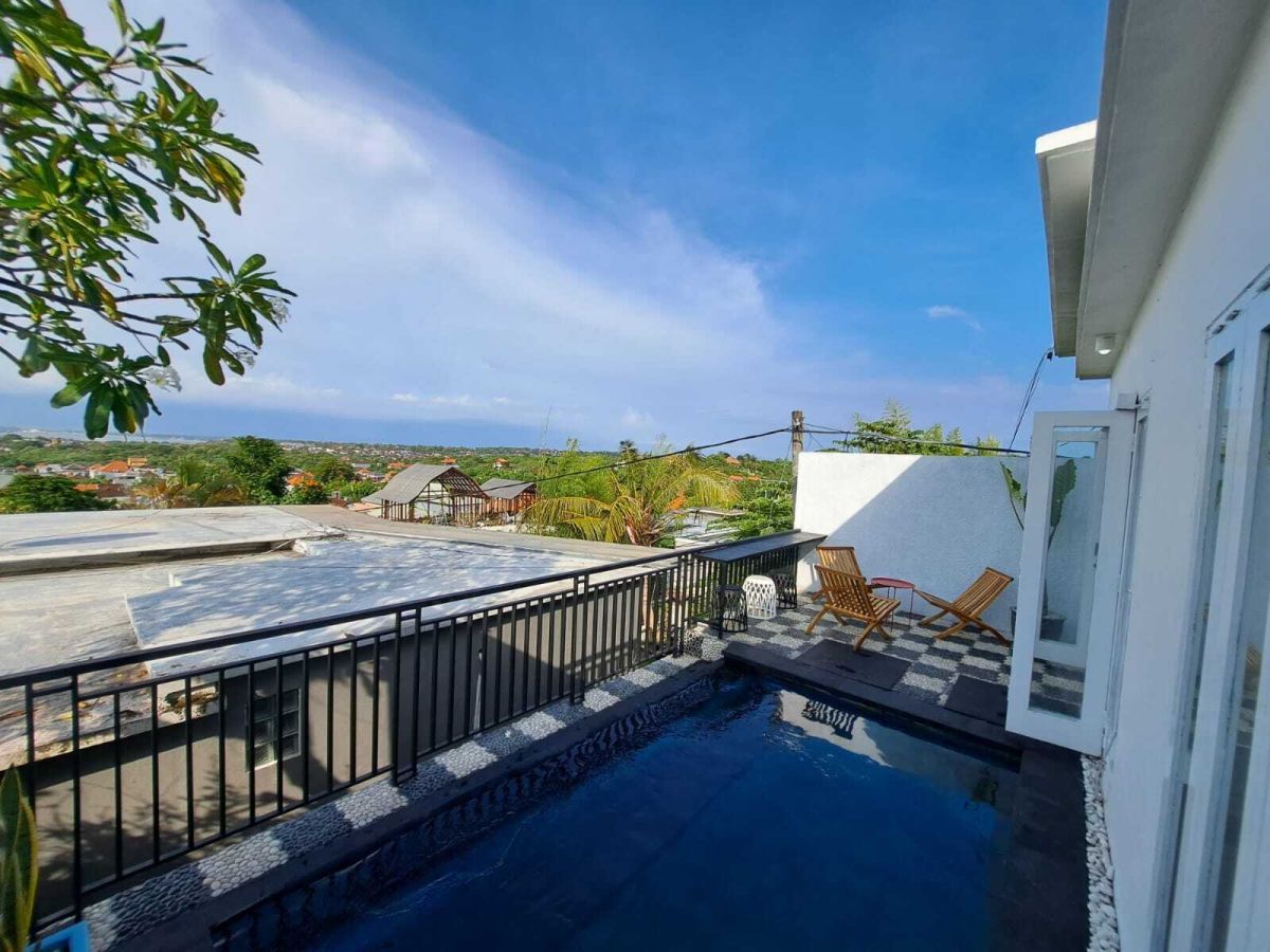 FOR RENT VILLA IN JIMBARAN LOCATED IN A QUIET AREA & BEAUTIFUL VIEW