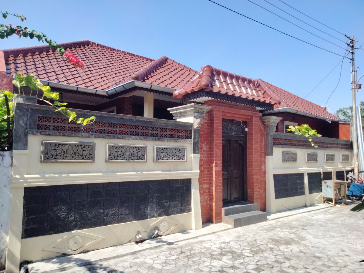Rumah Etnik JUMINAHAN-TENGAH KOTA Yogya.1 Km dari Malioboro. Lt 235m²