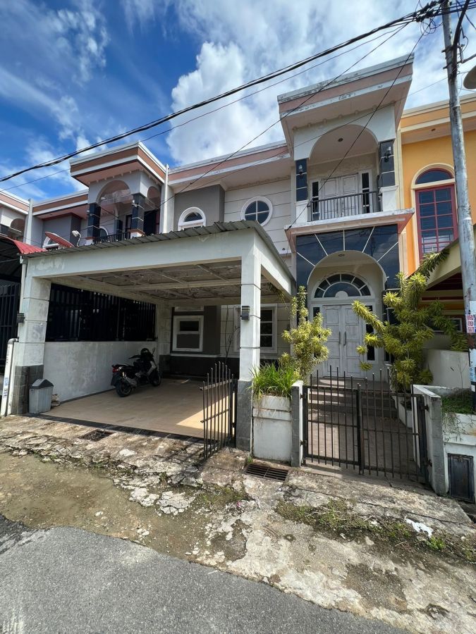 Dijual Rumah Tengah Kota Siap Huni di Jl. Abdurahman Saleh - BLKI