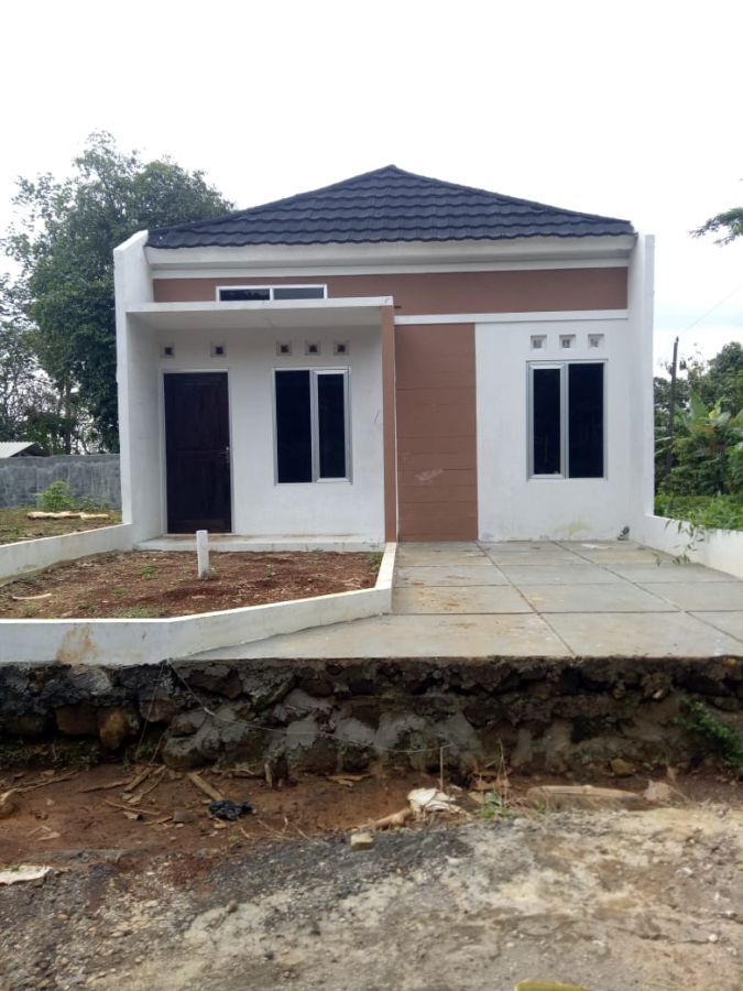 Beranda Jawa Mijen Rumah Komersial Termurah di Kota Semarang T 30/120