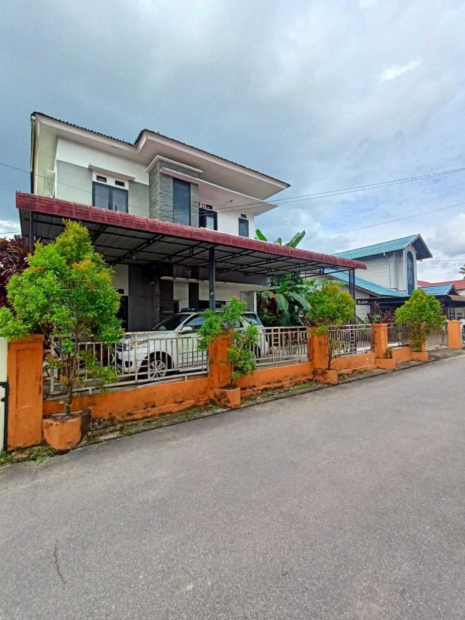 Dijual Rumah Siap Huni di Jl. Danau Sentarum, Gg. Pak Majid 1