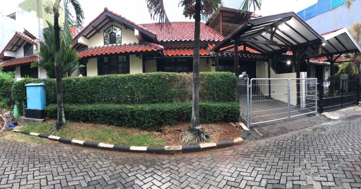 Jk37.Rumah Cantik di Komplek Taman Alfa Indah, Joglo Kembangan, Jakbar