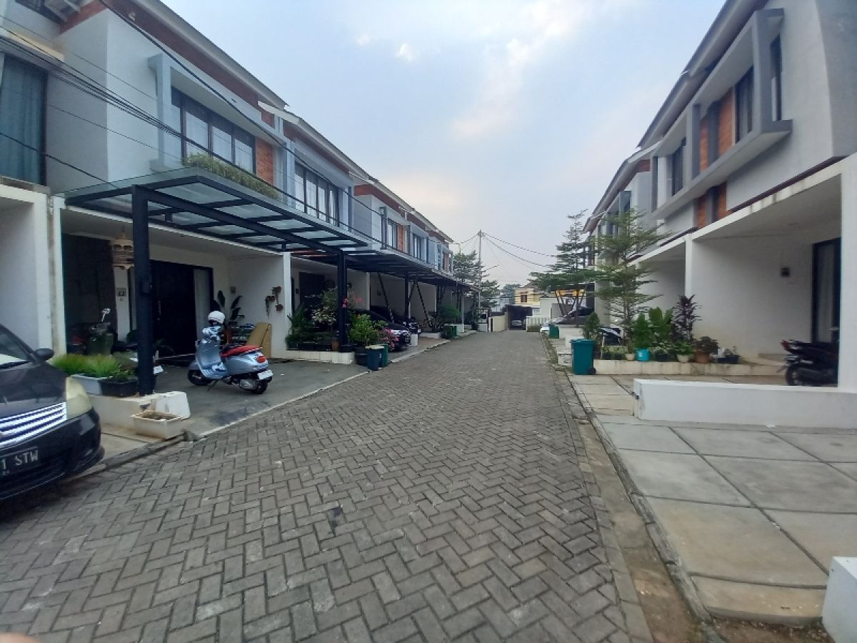 Rumah Siap Huni Semi Furnished Di Tangerang Selatan