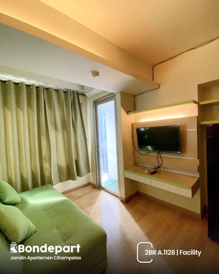 Staycation Murah Family Room Apartemen Jarrdin Cihampelas