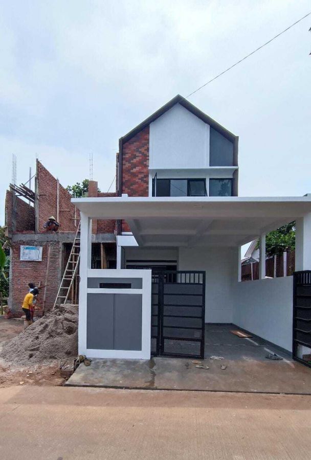 Rumah dekat pintu gaplek strategi tanah luas, Tangerang Selatan