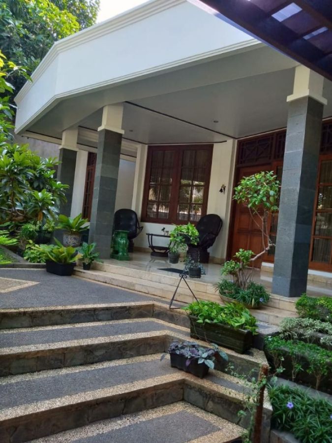 Dijual rumah bagus di Gajahmungkur kota semarang Jawa tengah