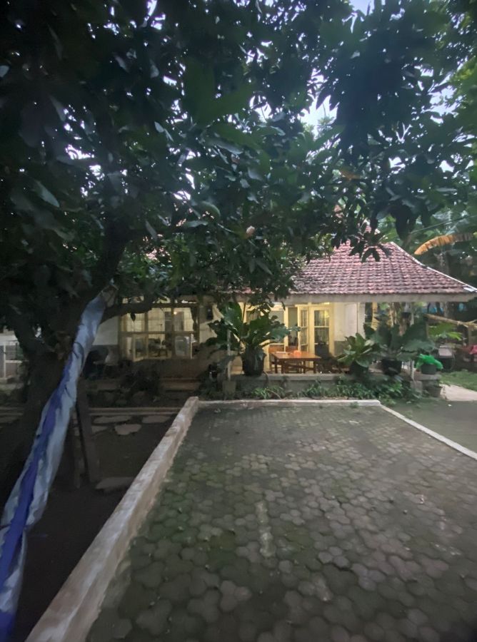 Rumah Tua Layak Huni Area Bagus Kebayoran Baru Jakarta