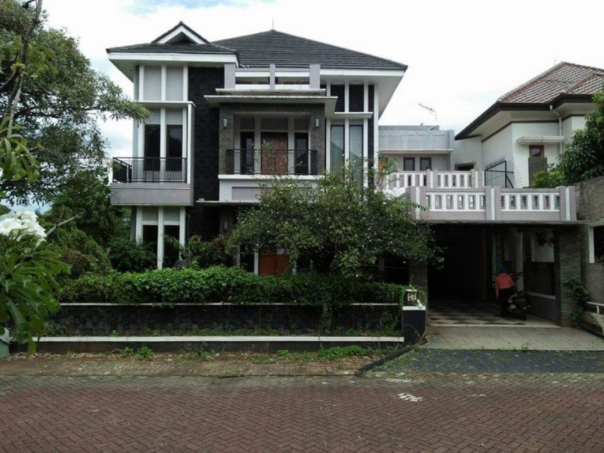 Dijual Lelang Rumah Kemang Pratama Regency Bekasi